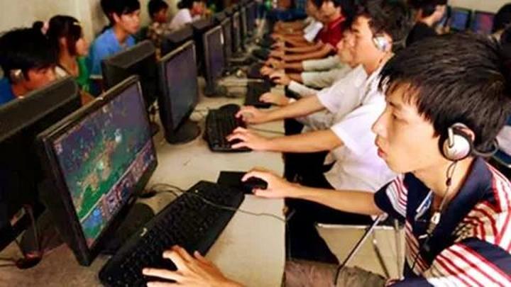 Học sinh chuyên Toán đi bán - Cảm hứng video marketing từ Hotspot Matrix