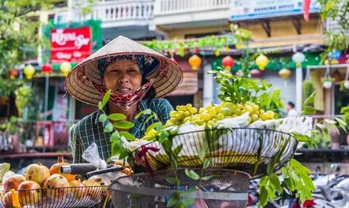 Hotspot Matrix: Biến 4 kiểu áo sơ mi dìm dáng, xỉn thành cơ hội marketing đột phá